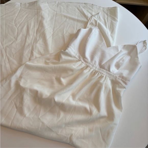 Park and Fifth Valdes Dress in WHITE spaghetti strap v neck  size 6 - Picture 5 of 8